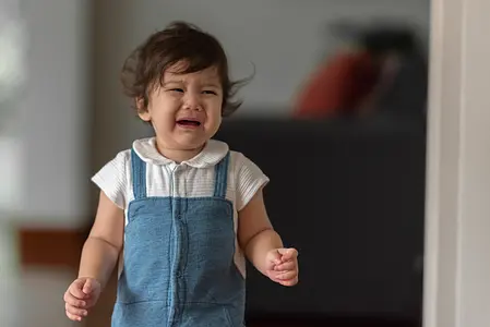 Wanneer uw kleintje weigert het potje te gebruiken: een gids voor ouders